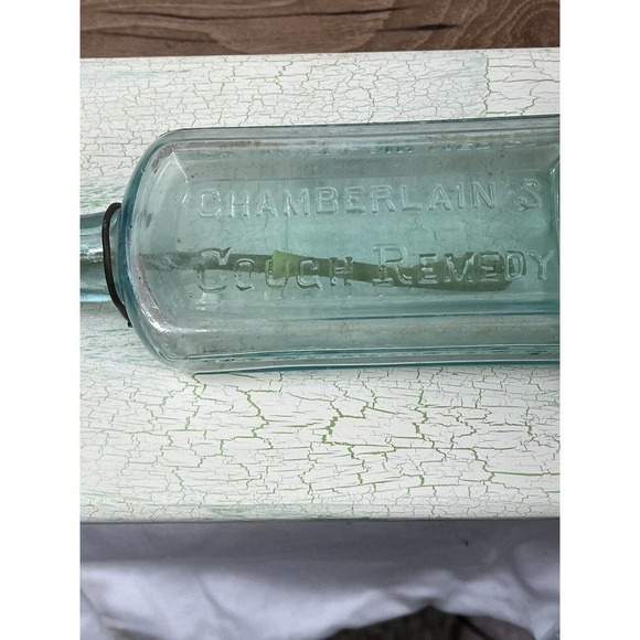 Aqua Blue CHAMBERLAIN’S Cough Remedy DES MOINES IA Medicine Bottle Tulip Folk - Picture 6 of 13